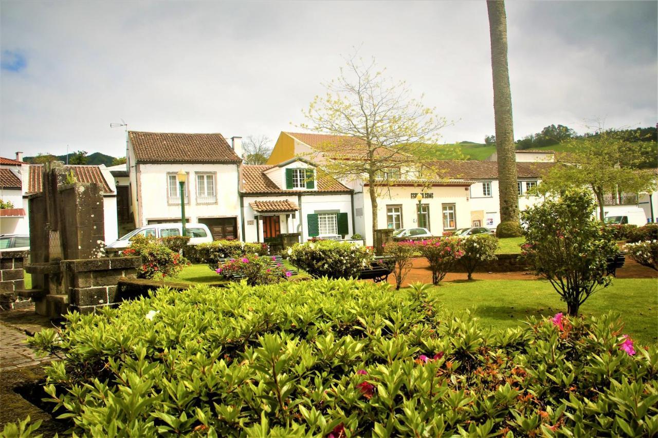 مبيت وإفطار فورناس Casa Inti / Inti House Furnas المظهر الخارجي الصورة